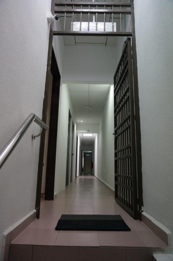 G99 Hotel George Town Exterior photo