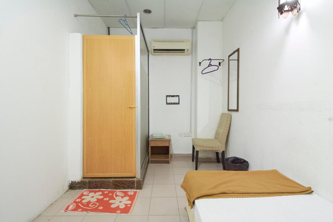 G99 Hotel George Town Exterior photo